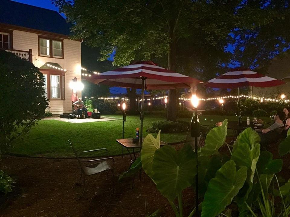 Captain Wohlt Inn Херманн Экстерьер фото